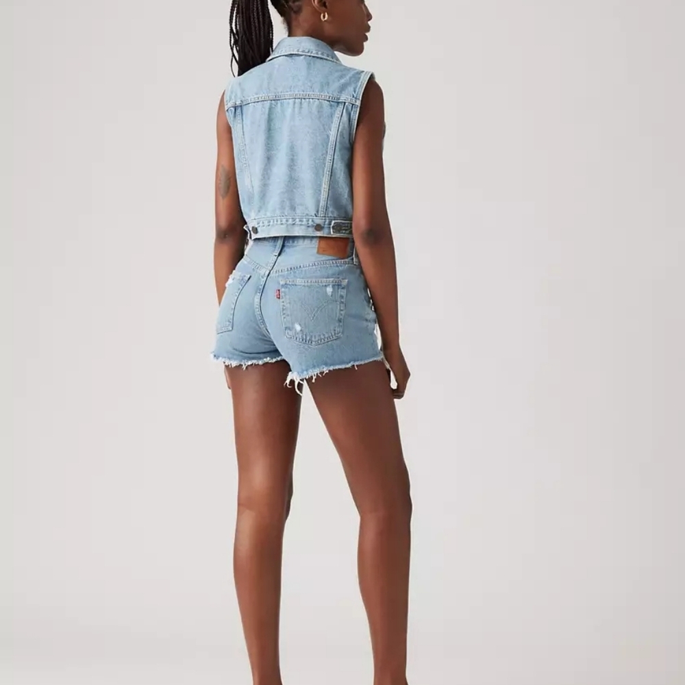 Levis 501 Original Shorts Distressed High-Rise Medium Wash Shorts Waist Size 30 - Picture 2 of 11